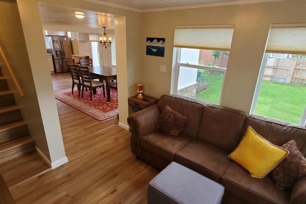 Luxury Dt Cottage - Free Parking - Self Check-In Анкоридж Екстер'єр фото