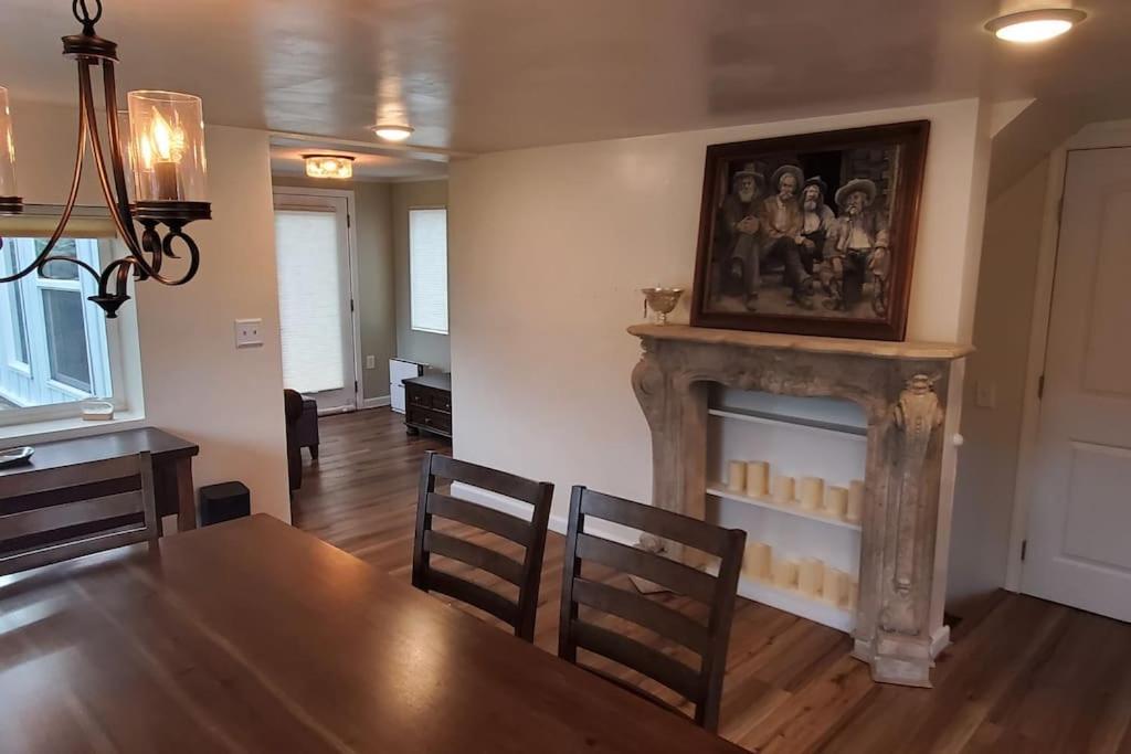 Luxury Dt Cottage - Free Parking - Self Check-In Анкоридж Екстер'єр фото